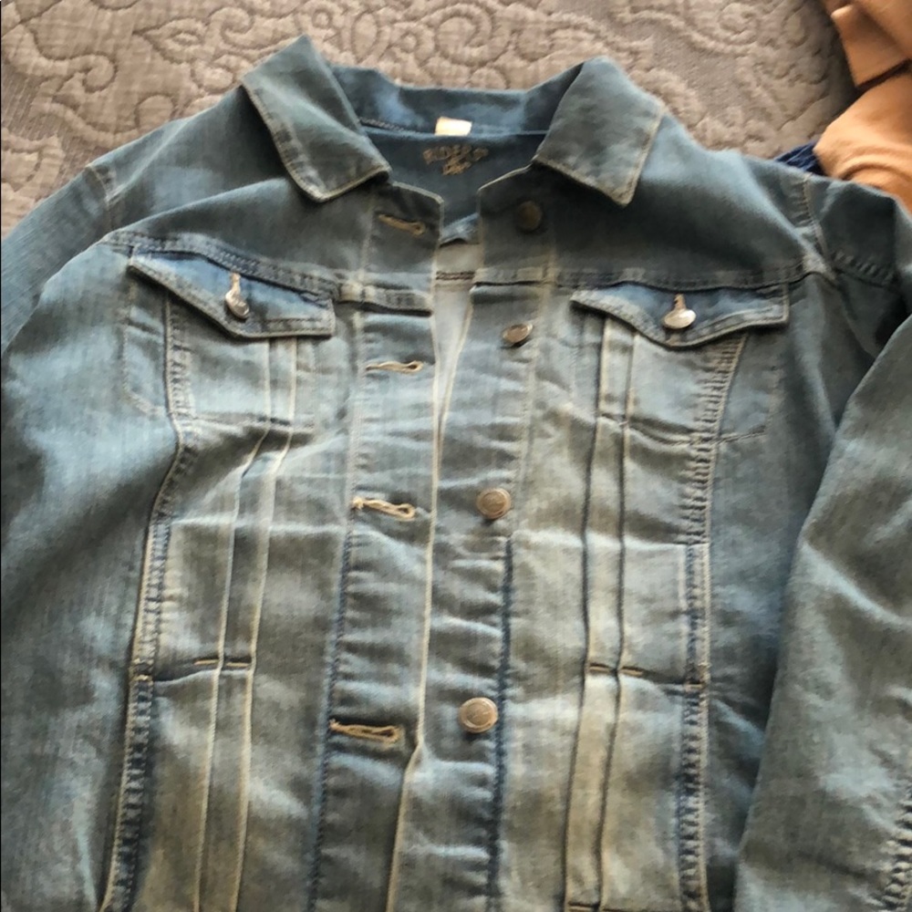 Light wash jean jacket.Worn twice
